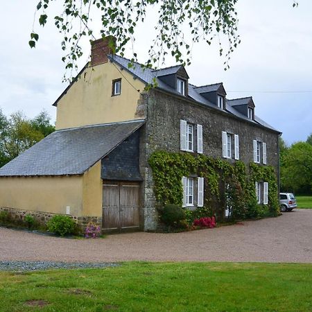 Bed and Breakfast Domaine De La Basse Orme Les Iffs Esterno foto