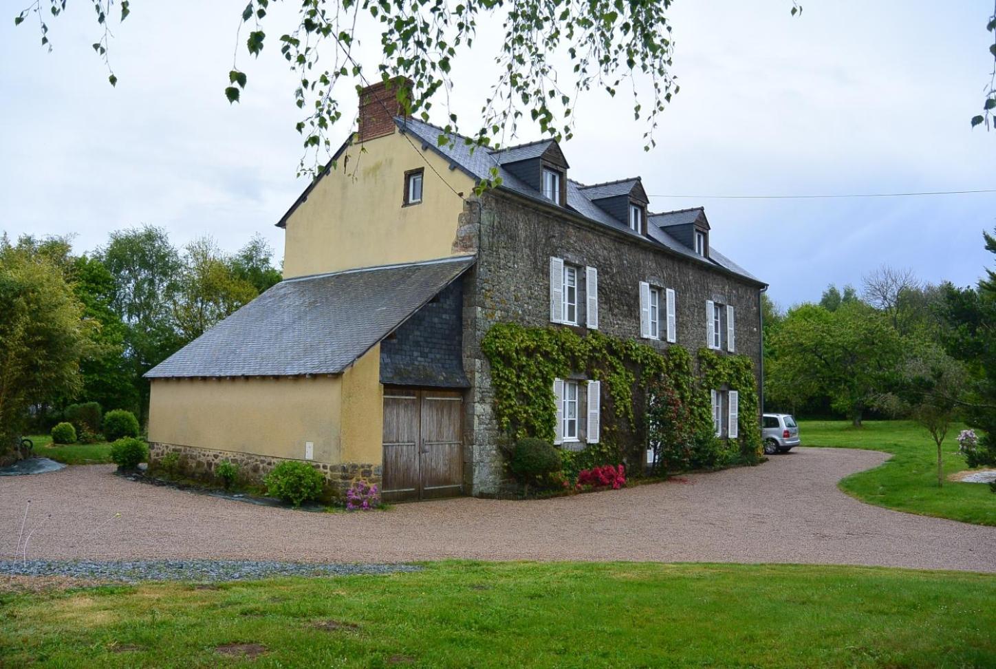 Bed and Breakfast Domaine De La Basse Orme Les Iffs Esterno foto